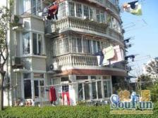 大宁公园旁,地鉄房,阔绰户型,大空间,居住舒适。
