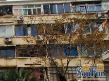 边套两房带院子诚意卖地铁口一步之遥