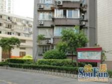 全明南北通透型地铁口房子,近紫荆广场新华医院