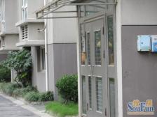 龙湖天街!轻轨旁,劳动路 海胥澜庭对面三香福郡 四楼阁楼复式