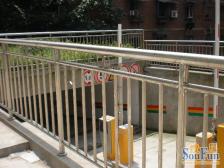 步行街 朵力名都四房75万