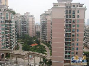 聚龙湾小区,交通方便,中间楼层