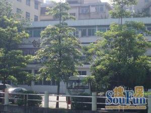 小区研究院管理,免费停车,双地铁户型好,业主诚心卖
