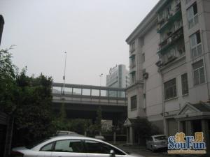 西湖边标准一室一厅无增值税
