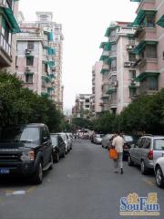 2/5号线双地铁电梯房有露台带阁楼全明户型采光好