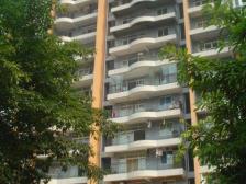 门口华熙体育馆轻轨2号线和3号线的始发站