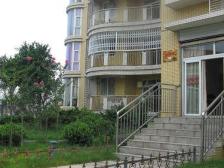 凤天路 华彩俊豪二房75万