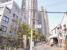 电梯房 独此一个 房东诚意出售 看房随时预约