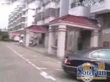 加装电梯+百联商圈近南桥汽车站