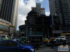 采光充足,主卧朝南,小区中心位置,精装修