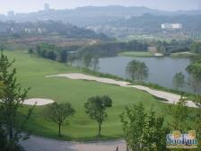 保利国际高尔夫花园别 3室2厅2卫 毛坯 730万元