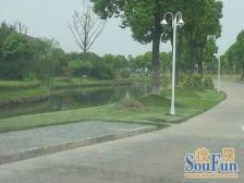 独栋别墅,三房朝南,厨卫朝北,靠近花园,品质小区,精装修,诚意出售