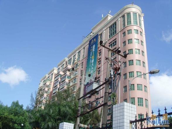 河畔明居