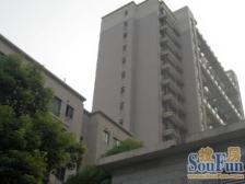 满五年,南北通,楼层好采光充足,精装修有车位