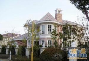 格局地上两层,大花园独栋视野开阔,采光很好