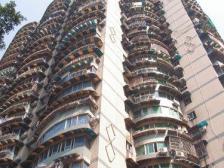 解放碑电梯房,交通方便,位置好,采光充足