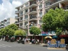 一梯两户全明一房,地铁13号线50米,业主诚意出售