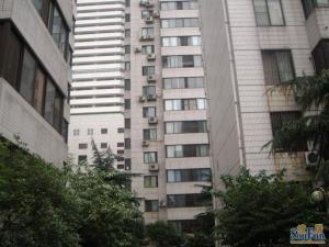 盛隆街2号3室1厅东南