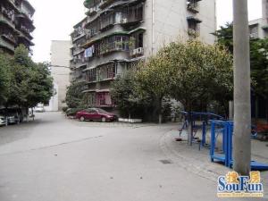 颐园(金牛) 4室2厅 西南