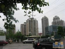 凤天路【图书馆轻轨站】交通便利(朝向安静.采光充足)