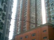 屏都小区电梯两房,几百米就是轻轨和公交,楼下菜市场