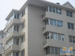 西湖边电梯房一体一户全明东边套出门就是南山路