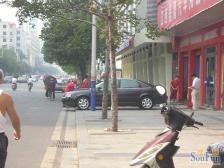 此房户型手续齐全,格局好,采光好,无遮挡,出行方便