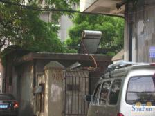 户型方正、简单装修 采光性很好,近八一和地铁