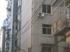 房型方正、正规居室、可以拎包入住、小区环境安静、前后视线好、