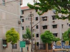 电梯房,主卧朝南,环境优美,居家装修