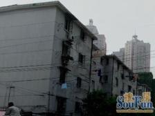 三楼,朝南两室户,产权清晰,拎包入住,到价签字