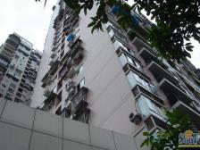 三峡广场旁,业主诚心卖,经典小户型