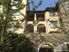 两江新区老式洋房精装修大三房朝中庭