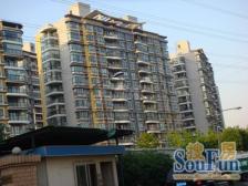 电梯中高区,近新村路地+铁站,采光通风好,出行方便