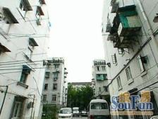 新上!急,售!一房一厅带阁楼,看房有钥匙!