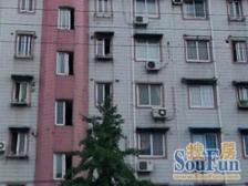 地铁50米+商品房+户型方正+正规三房+看房方便!