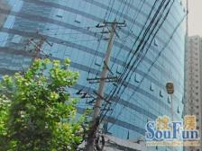 双地铁高架入口,中高区全明精装修,即买即住