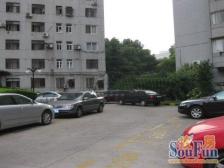 华山路武康路 朝南三房东边套 精装修地暖全配看房方便