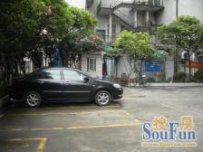 靖宇中路70号 视野好 精装修 次顶楼