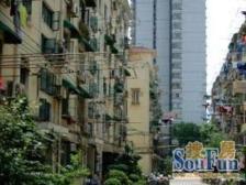 电梯房+精装一门关+飞机户型+南北两厅+厨卫全明+位置安静!