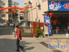 00年商品房,满五年,全明大三房,非顶楼,价位可谈。