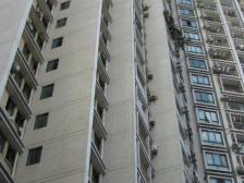 跨越新天地 交通方便 看房方便。