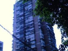 劳动路 三陵大厦三房66万