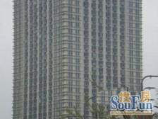 价格适宜,朝南出入便捷。中山公园商圈