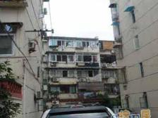 双南双阳台,采光充足,精装修拎包入住,近地铁配套全