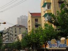 爱心公寓闹中取静南北通透小高层得.房率高板式商品房