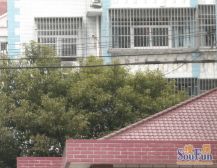 一梯两户,主卧朝南,环境优美,交通便利,居家装修
