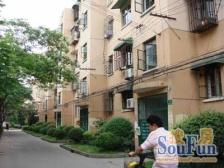 静安区 近地铁 地铁900米 中间楼层 业主诚意出售!!