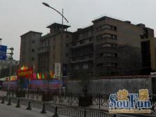 徐汇内环,4/9/12号线,边套全明一室一厅,中间楼层,采光