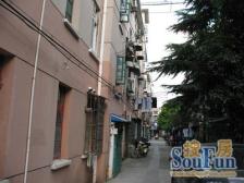 近虹口足球场,双轨交通、出行方便、层高高,全明户型